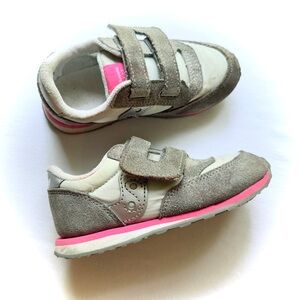 Gray & Pink Saucony Jazz Loop